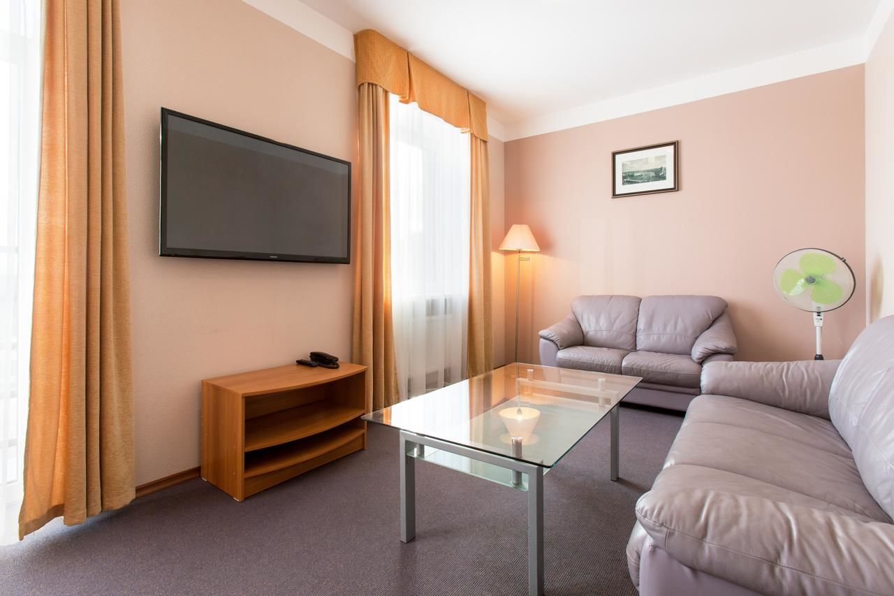Отель Narva Hotell Нарва