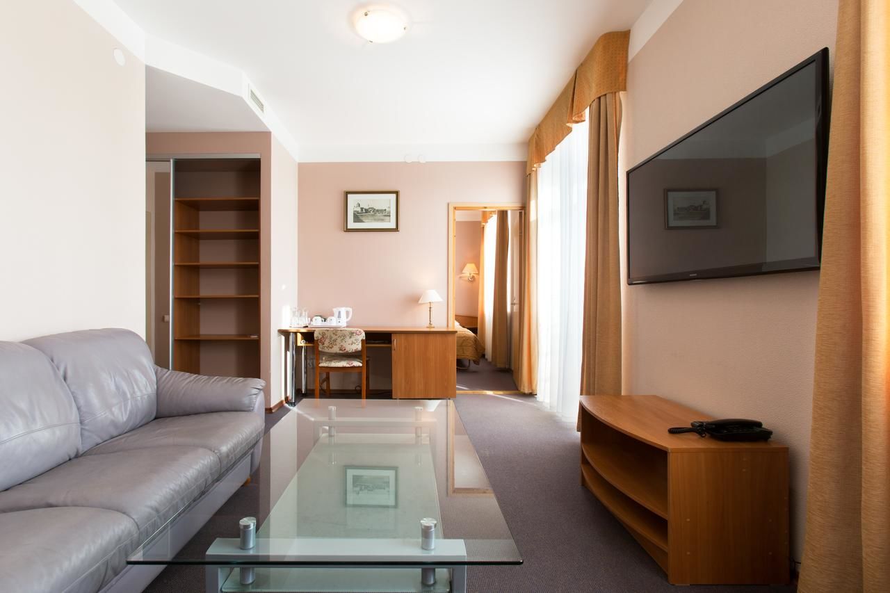 Отель Narva Hotell Нарва