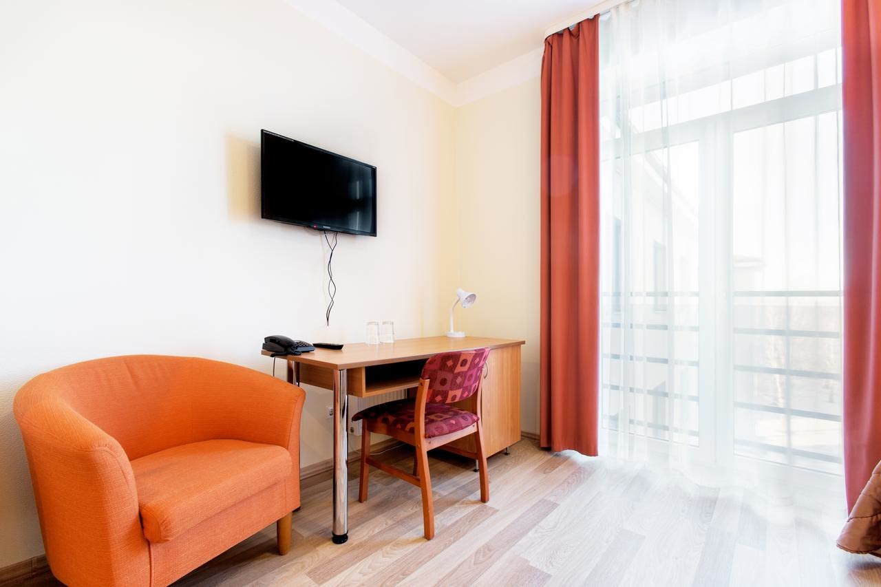 Отель Narva Hotell Нарва
